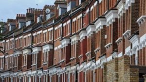 Uk house prices increasing by 4.4% in 2017