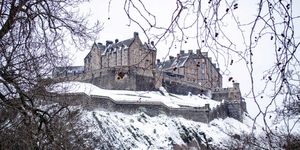 Het kasteel van Edinburgh. Niet te koop, wel te bezoeken.